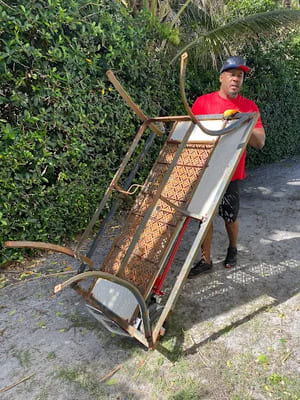 {{ custom_values.service_4 }} in {{custom_values.area_6})