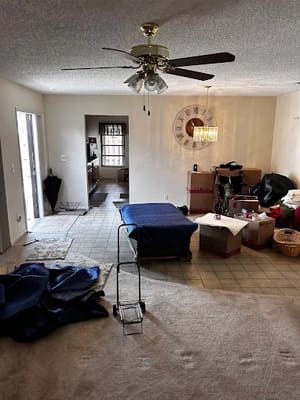 {{ custom_values.service_2 }} in {{custom_values.area_2})