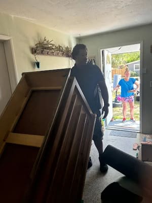 {{ custom_values.service_2 }} in {{custom_values.area_6})