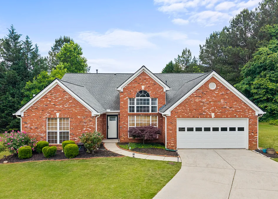 935 Waldwick Dr, Lawrenceville GA