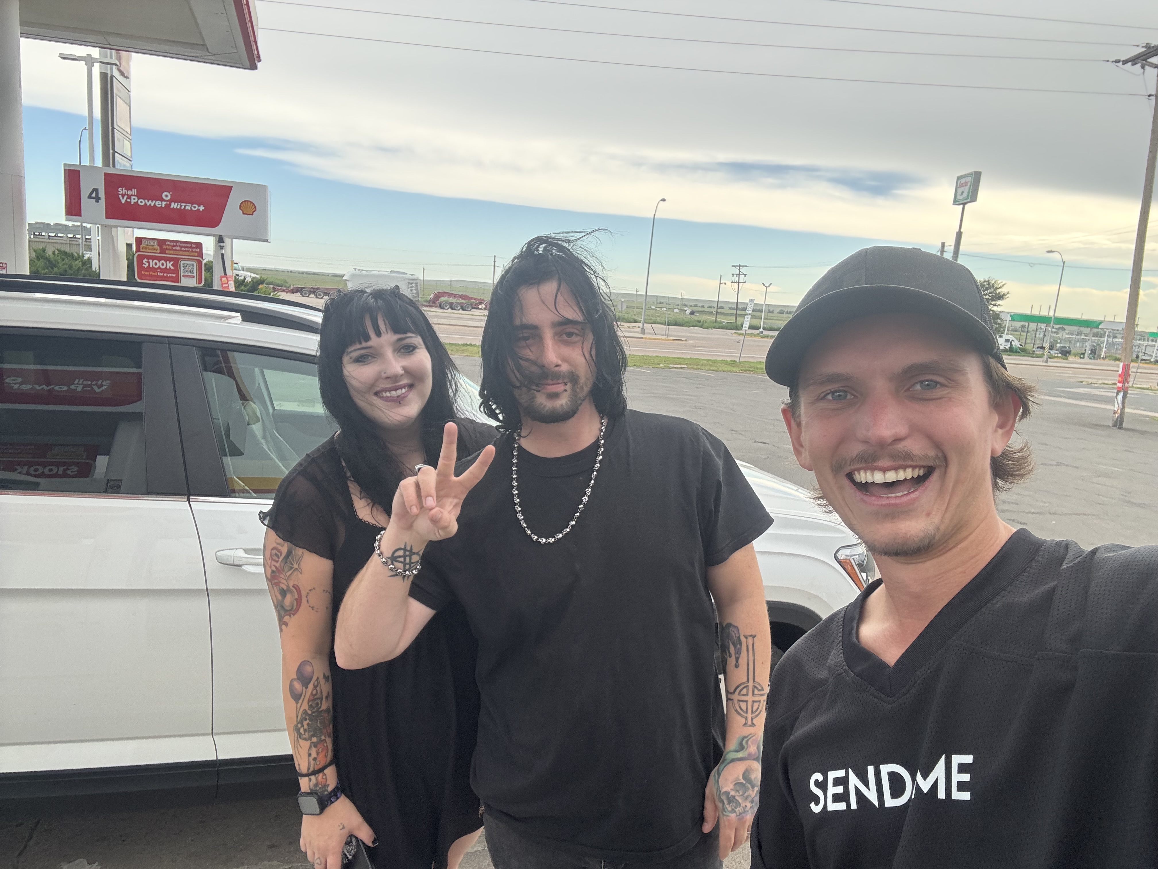 John sharing Jesus at a gas station