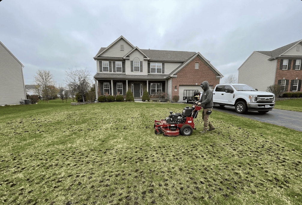  Lawn Care & Maintenance