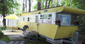 mobile home surrounded by trees mobile home surrounded by trees