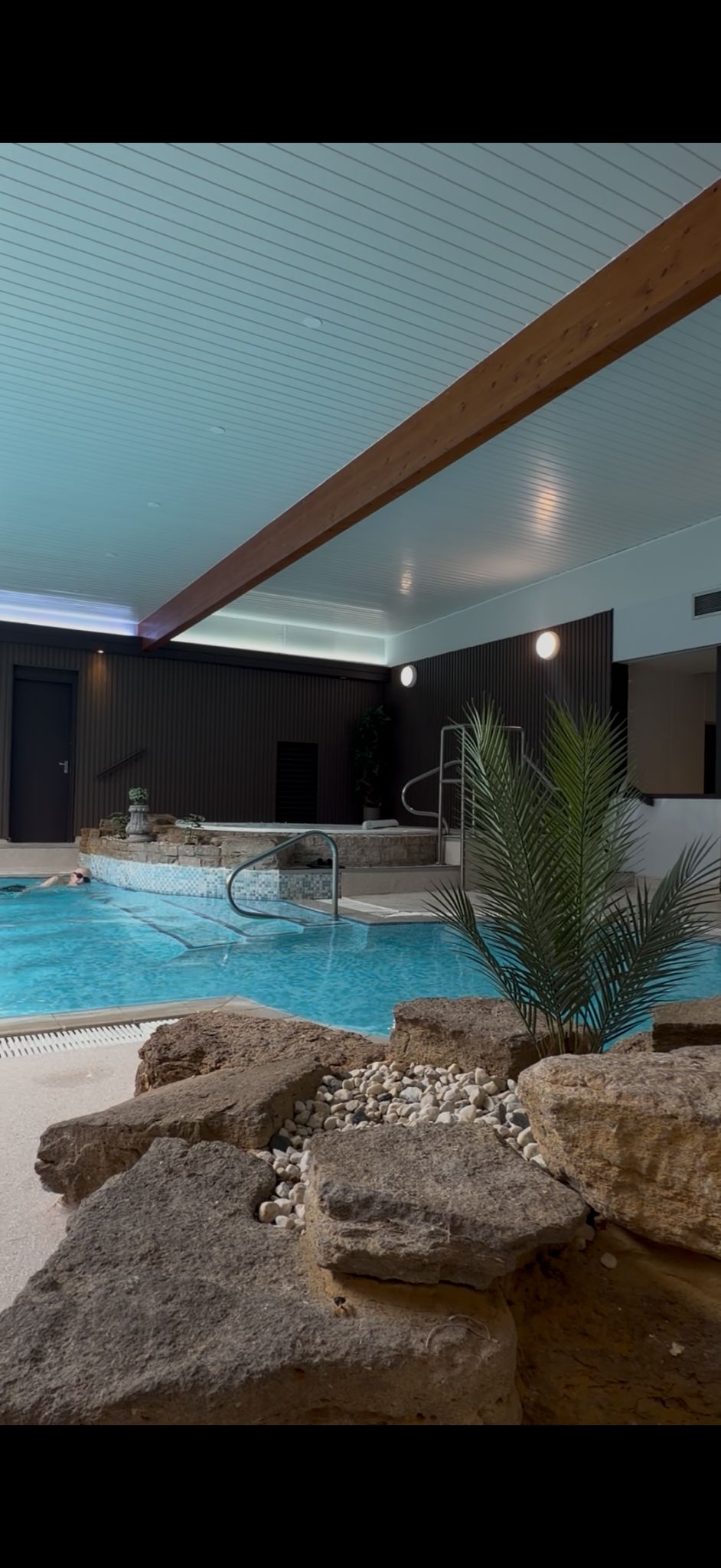 Refurbished Hideaway Spa loungers beside the indoor pool