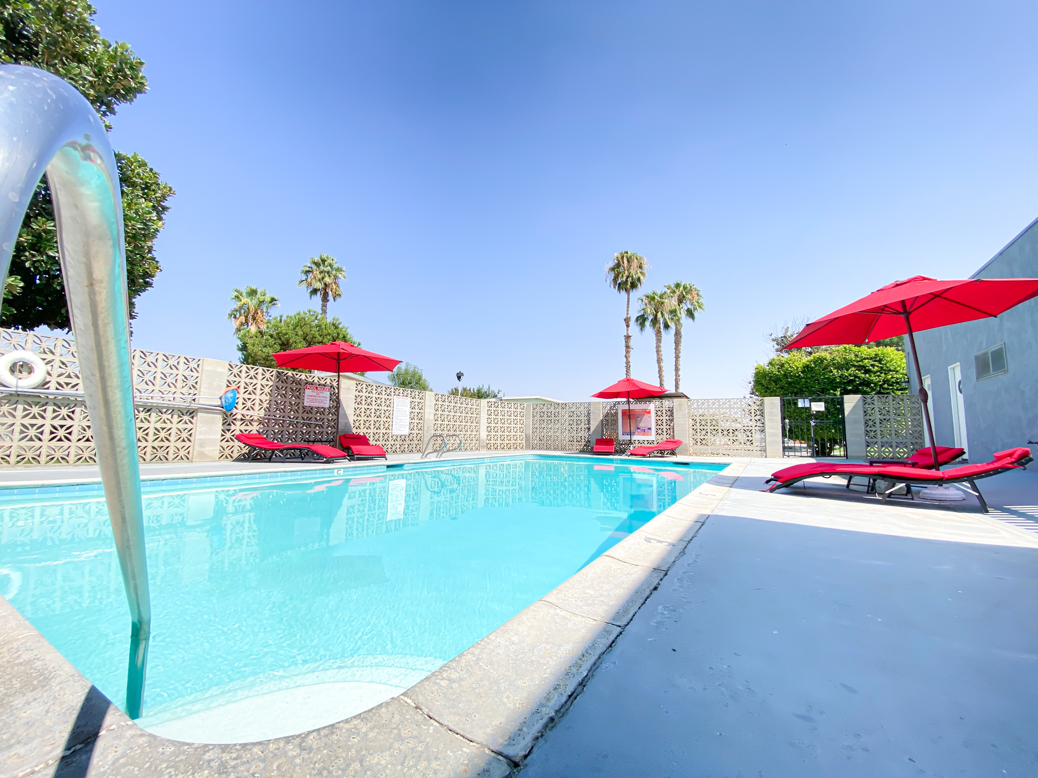 Smoke Tree Mobile Estates community
