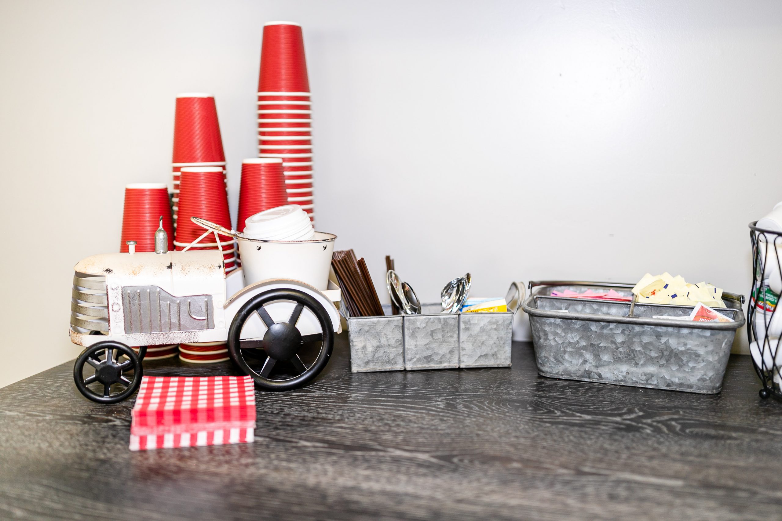 Smoke Tree Mobile Estates amenities
