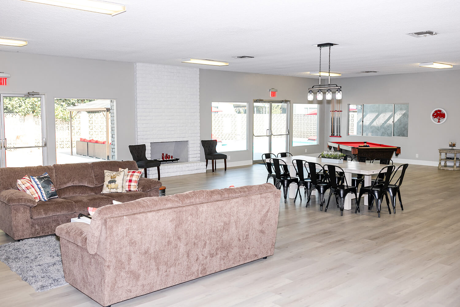 Smoke Tree Mobile Estates amenities