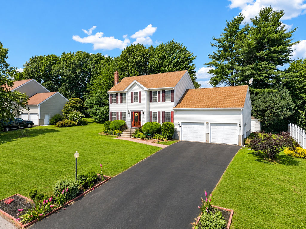 35 Meeshawn Avenue, Taunton MA