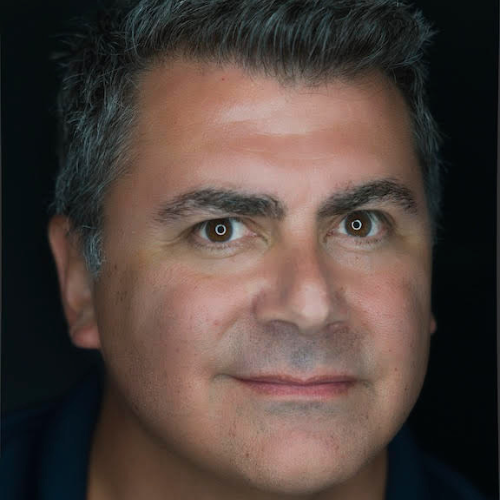 Robert L. Flores