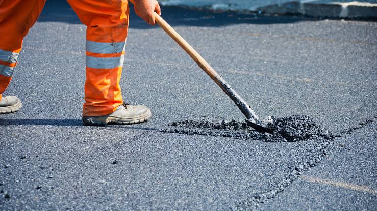 Asphalt Sealcoating in Jackson
