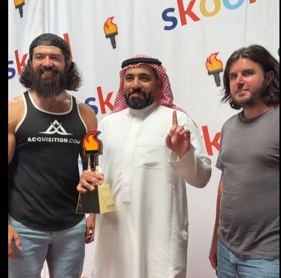تكريم مع اليكس هورموزي