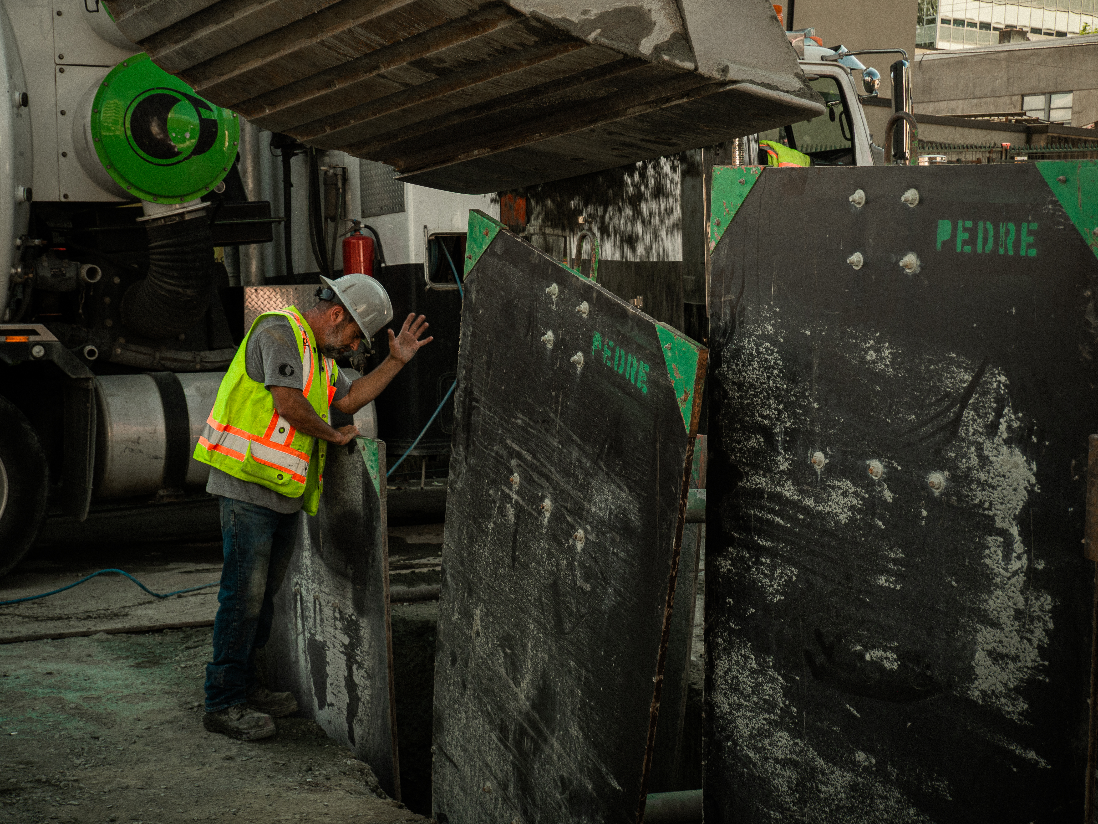 Pedre Contractors crew and equipment on site – photo 8