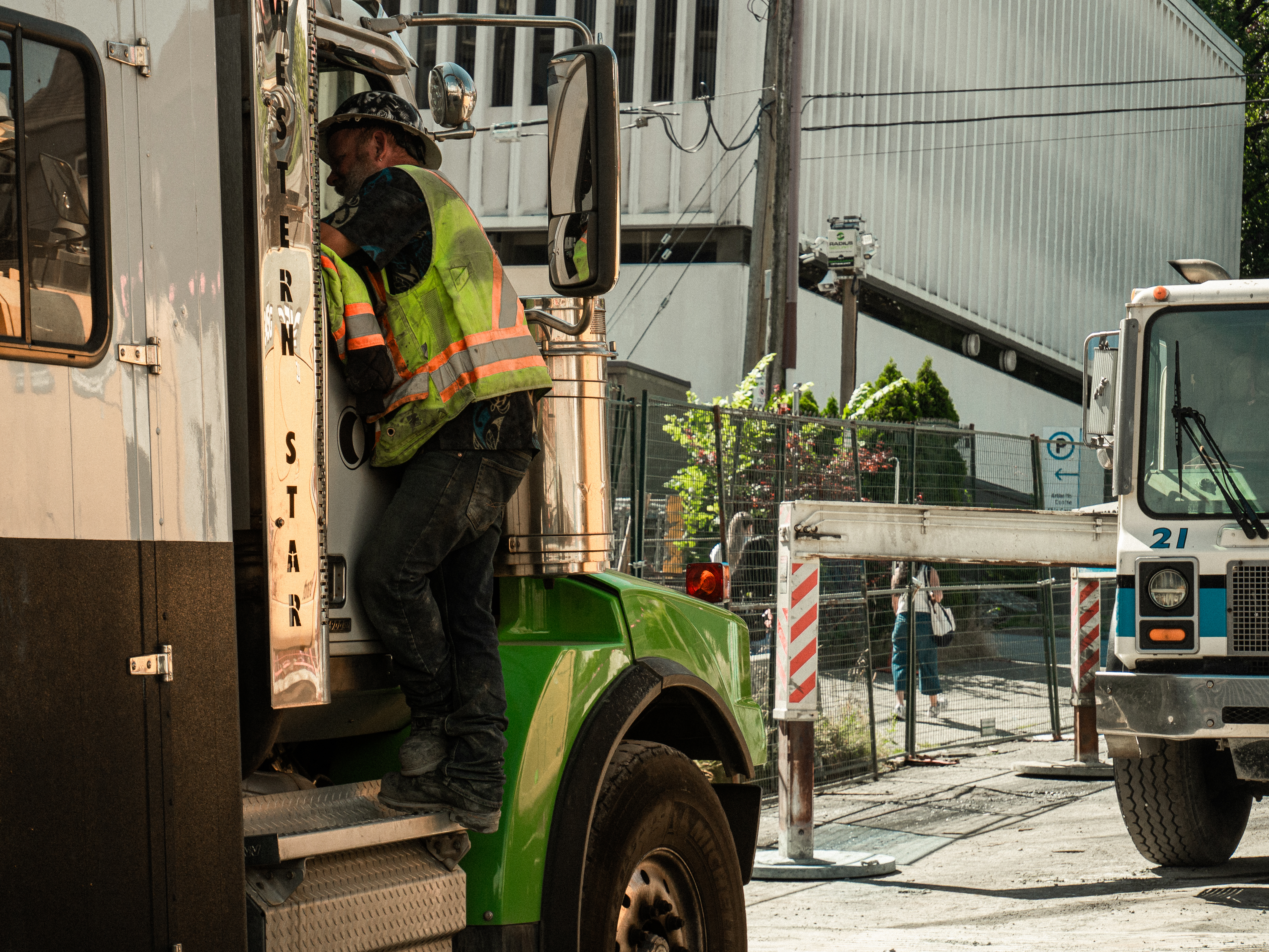 Pedre Contractors crew and equipment on site – photo 4
