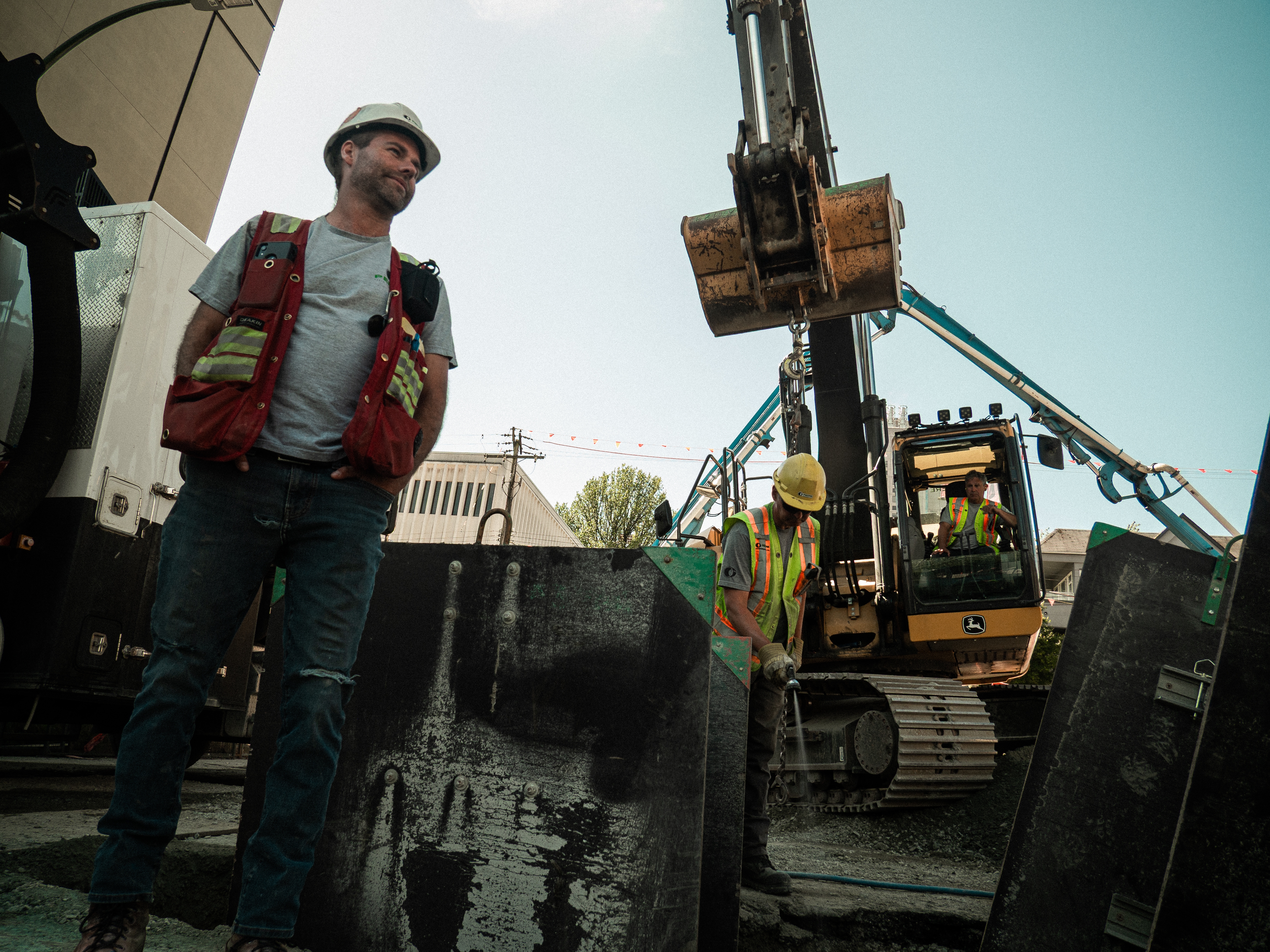Pedre Contractors crew and equipment on site – photo 3