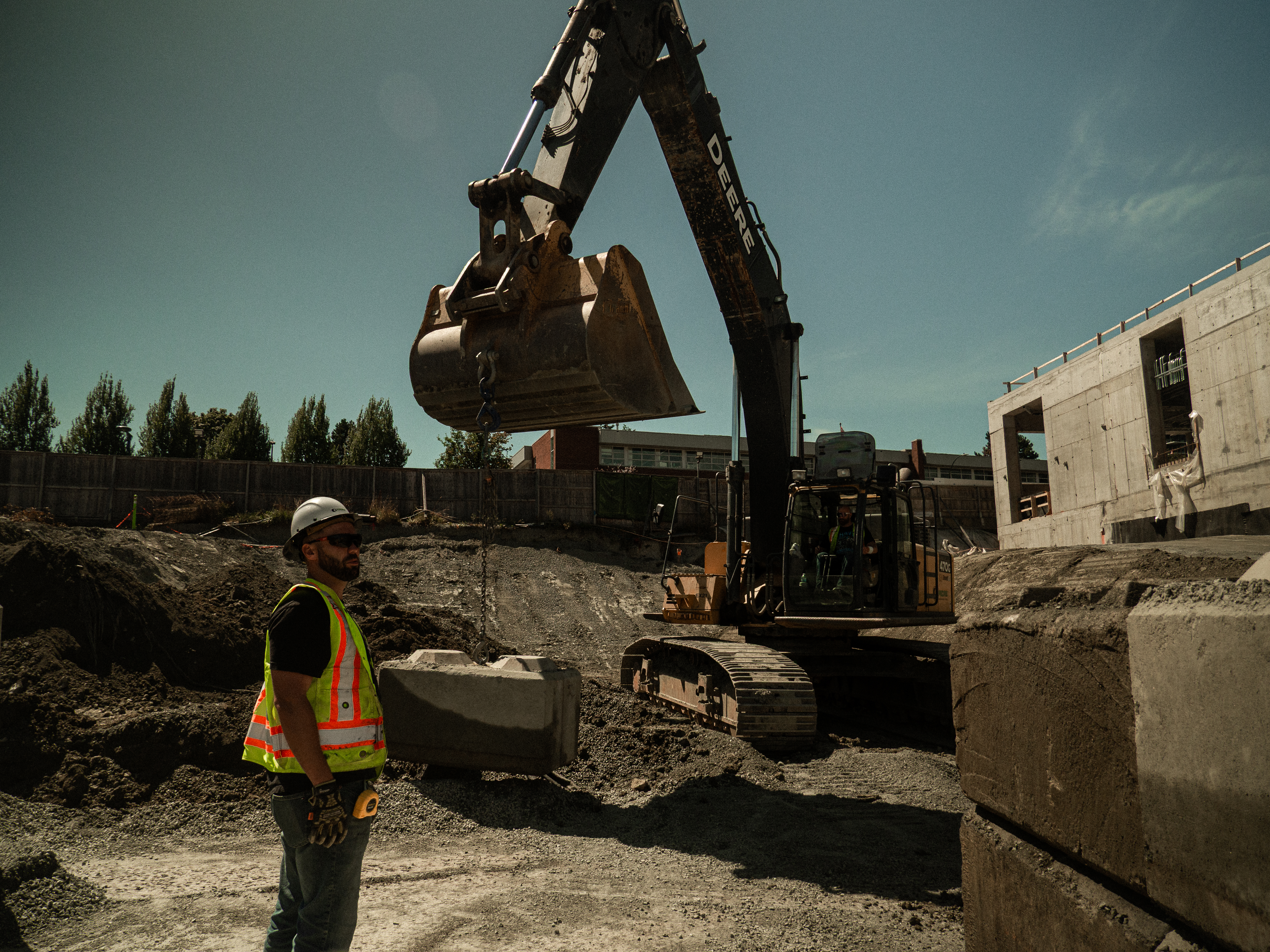 Pedre Contractors crew and equipment on site – photo 11