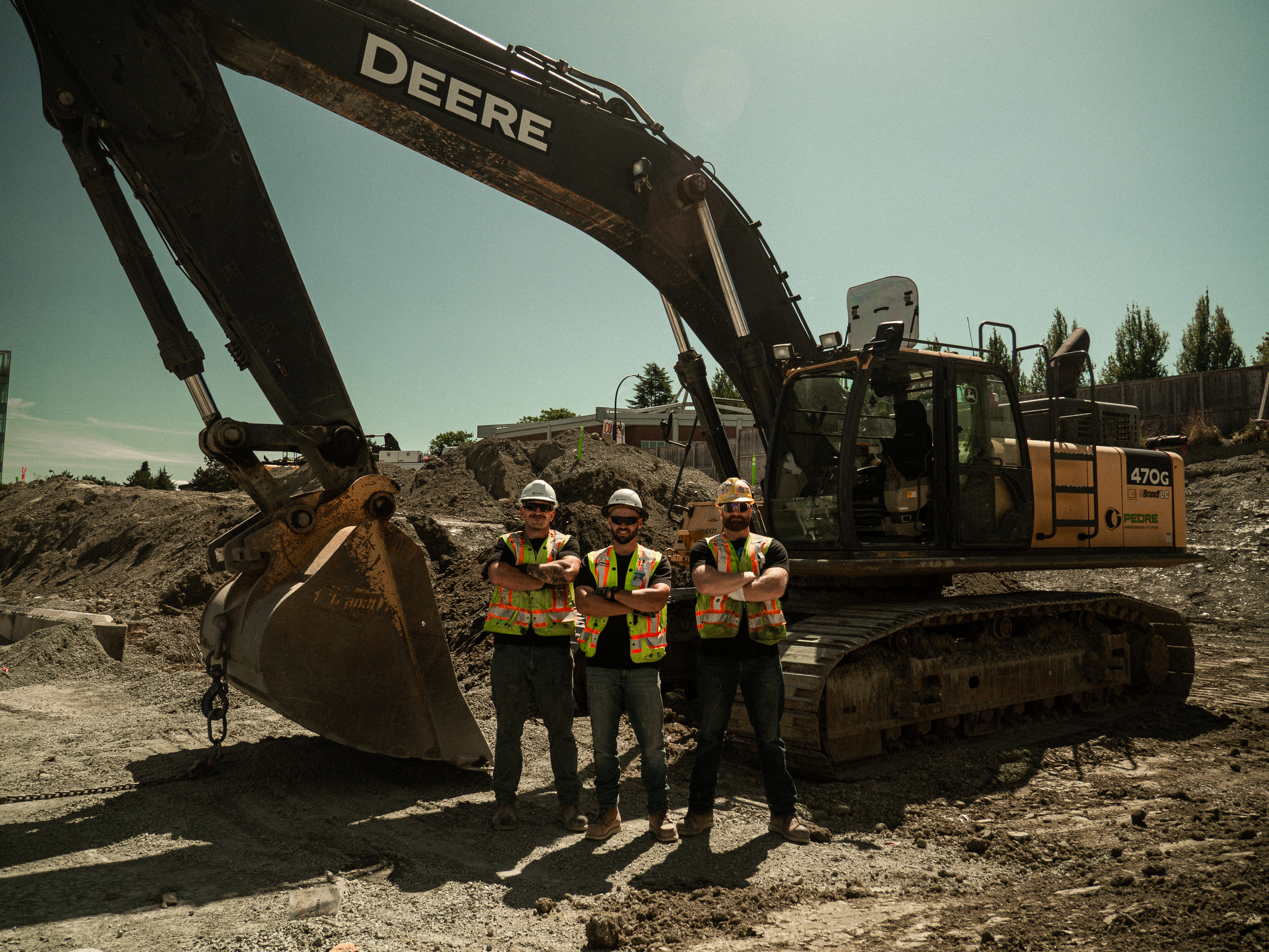 Pedre Contractors crew and equipment on site – photo 1