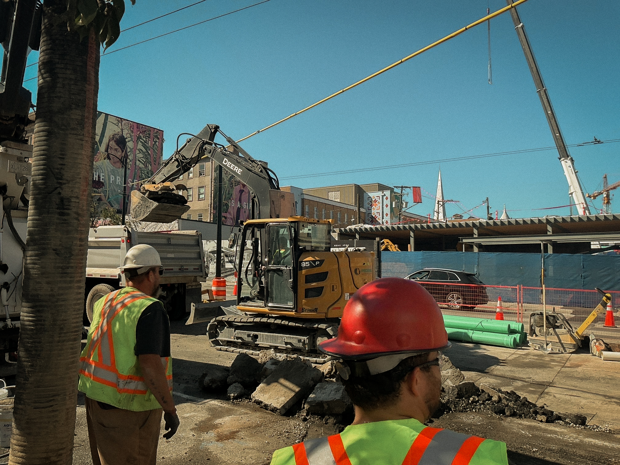 Pedre Contractors crew and equipment on site – photo 6