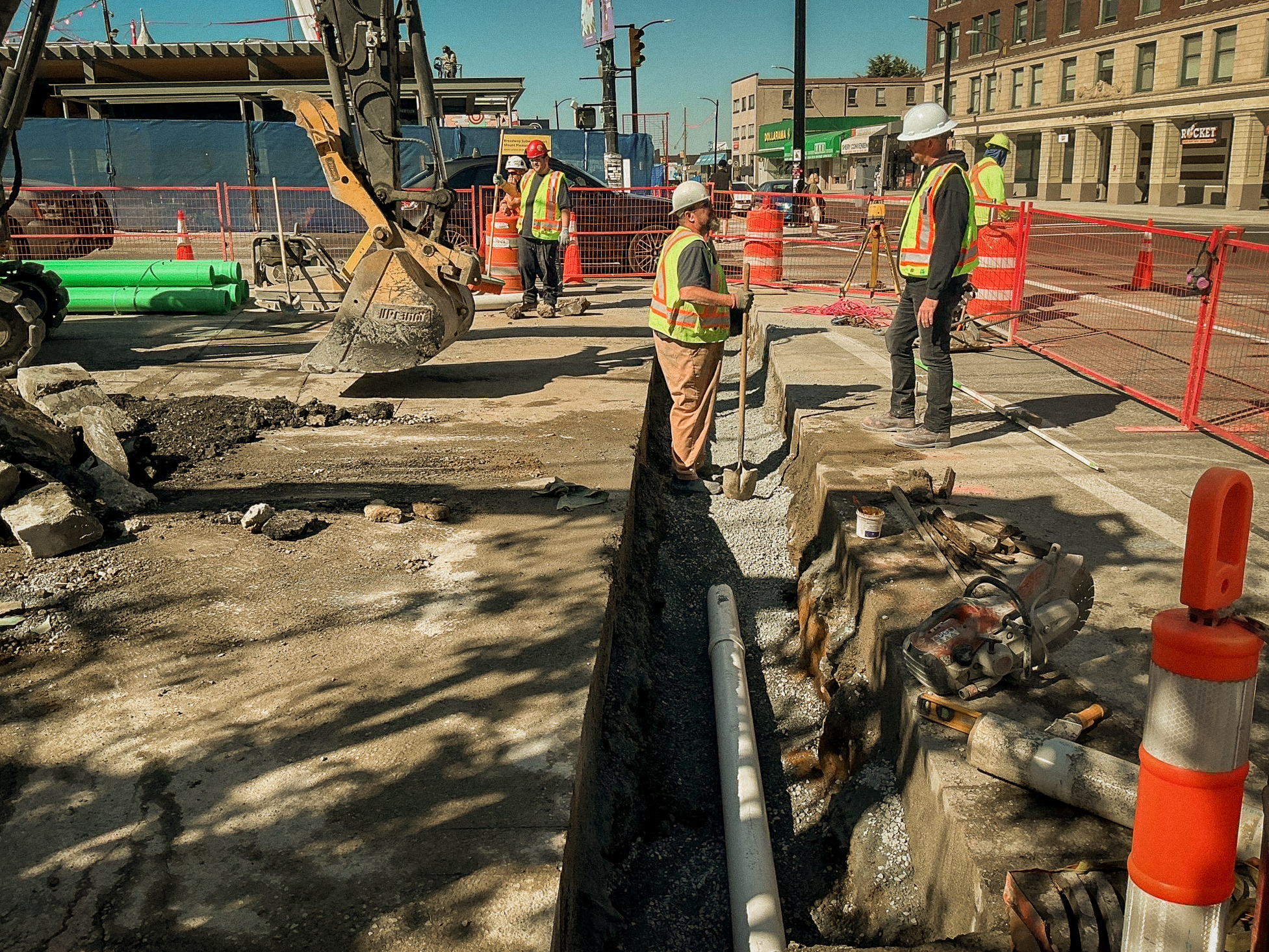 Pedre Contractors crew and equipment on site – photo 5