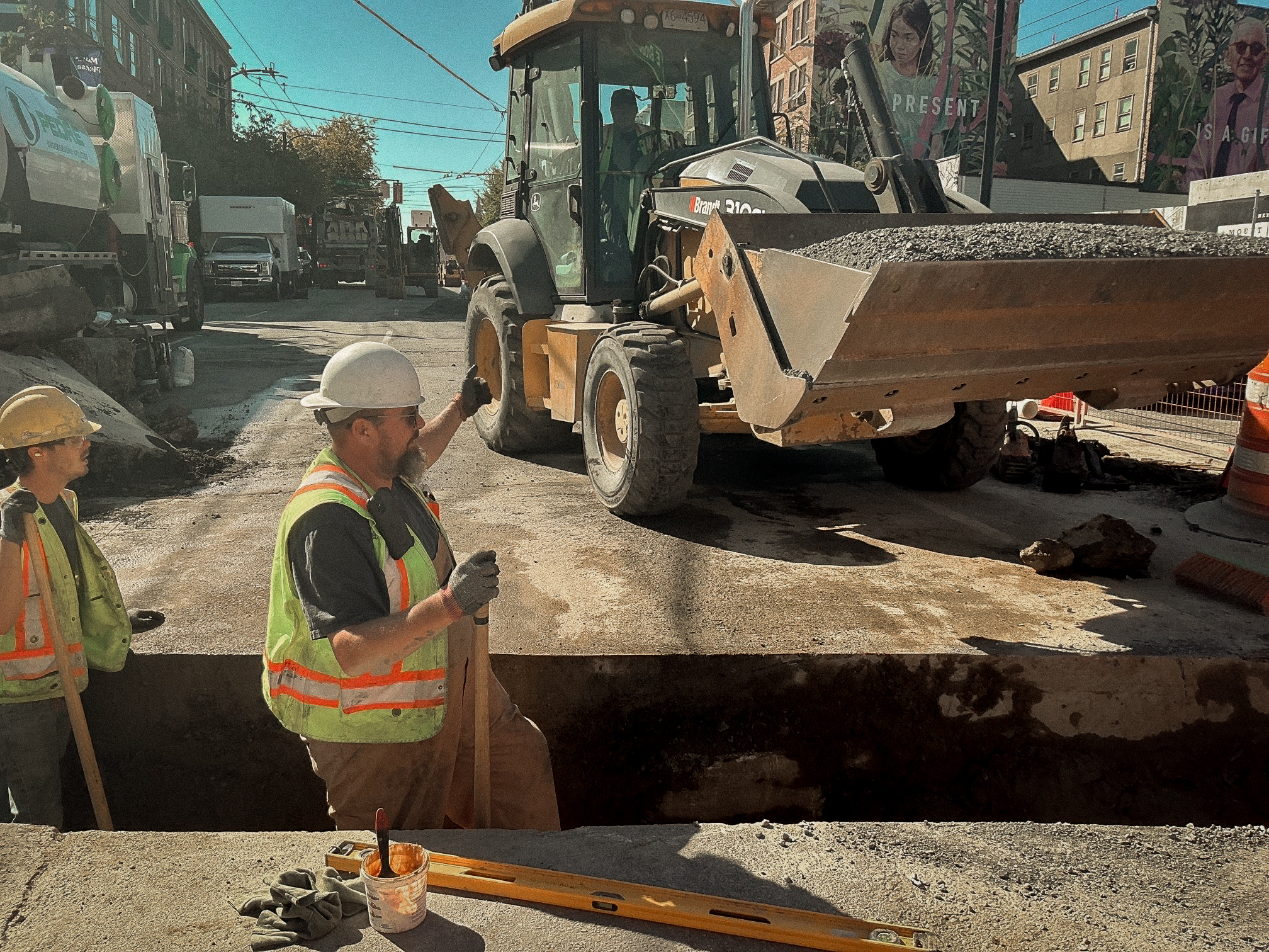 Pedre Contractors crew and equipment on site – photo 1