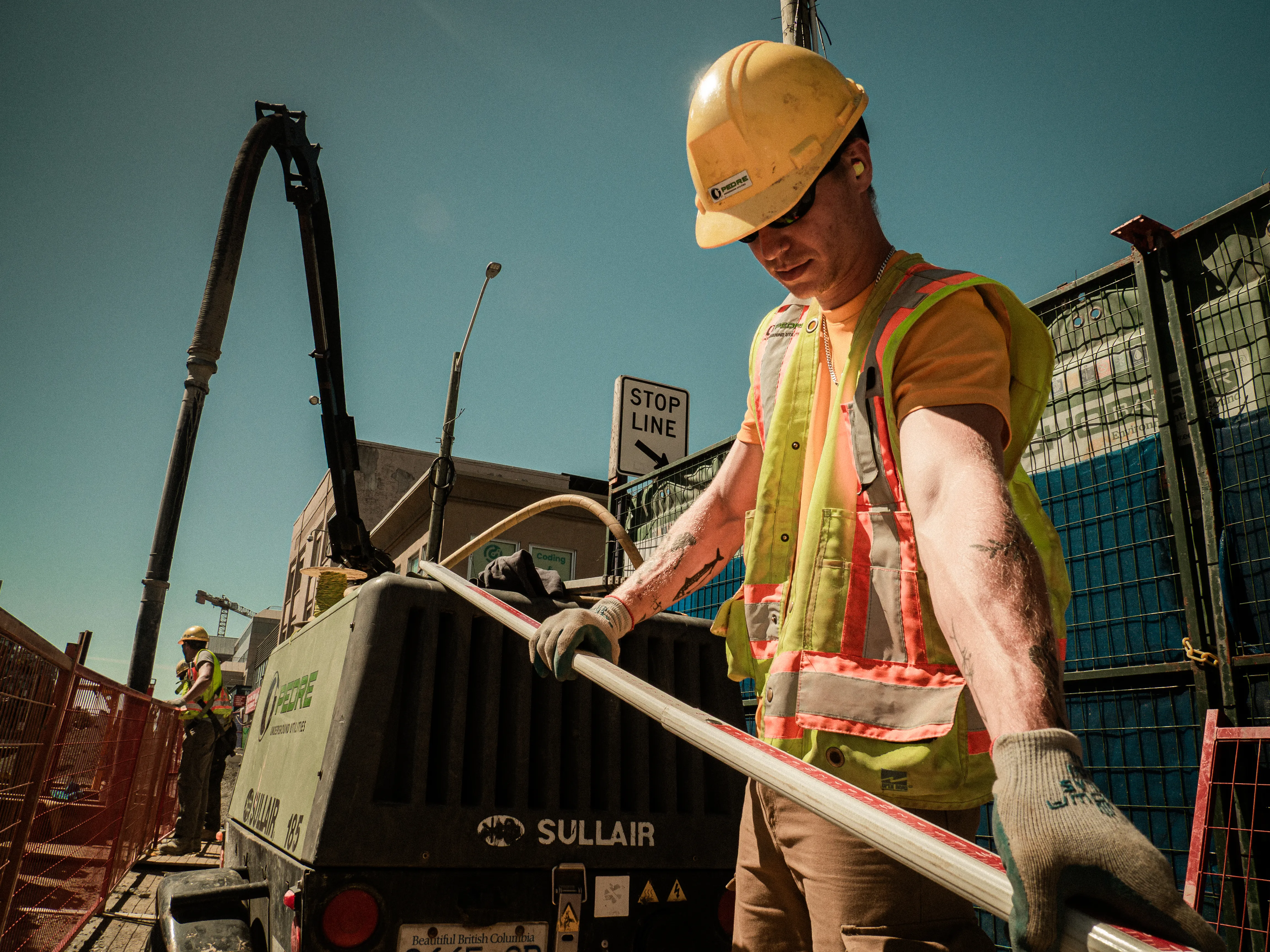 Pedre Contractors crew and equipment on site – photo 52