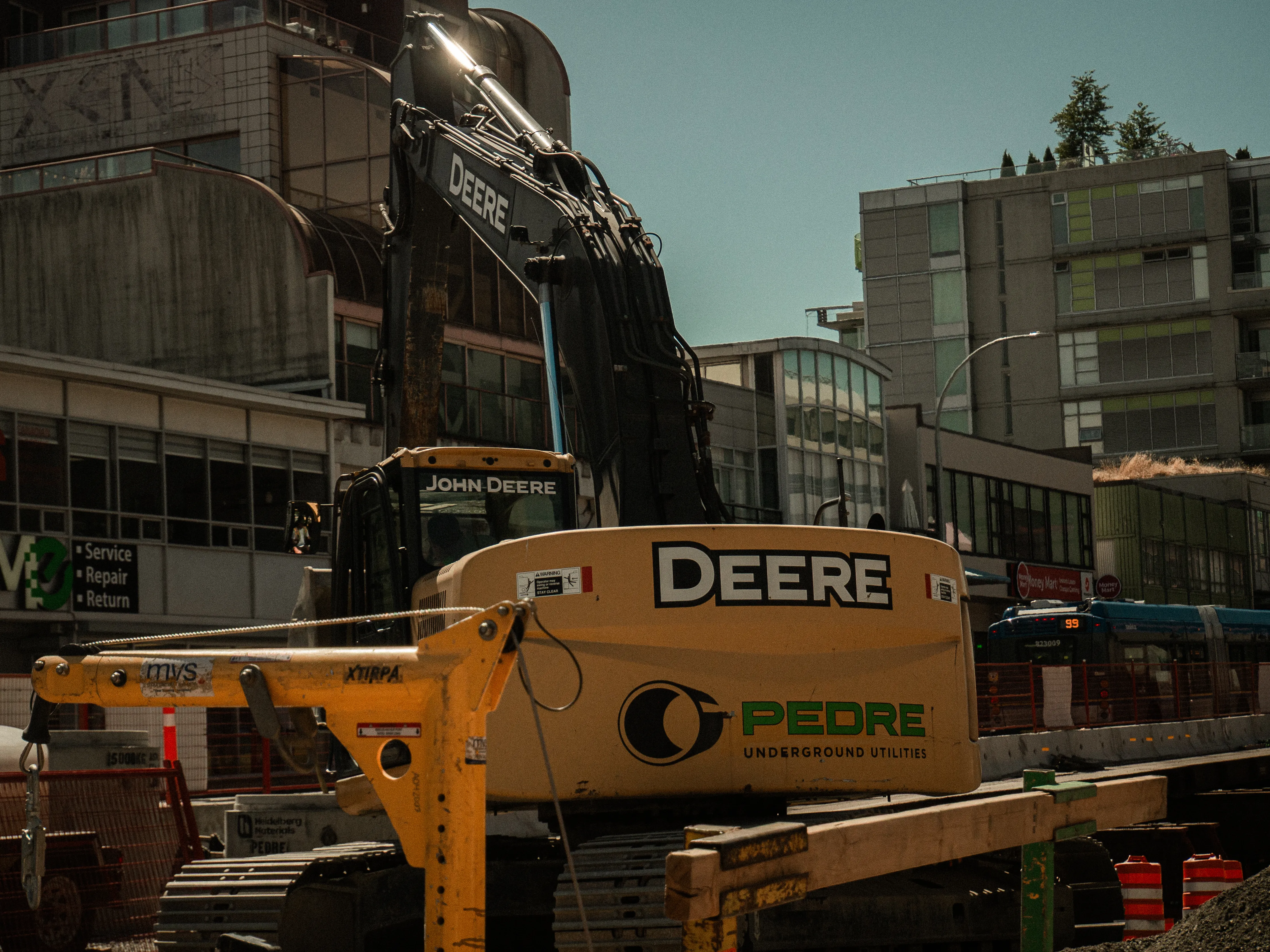 Pedre Contractors crew and equipment on site – photo 50