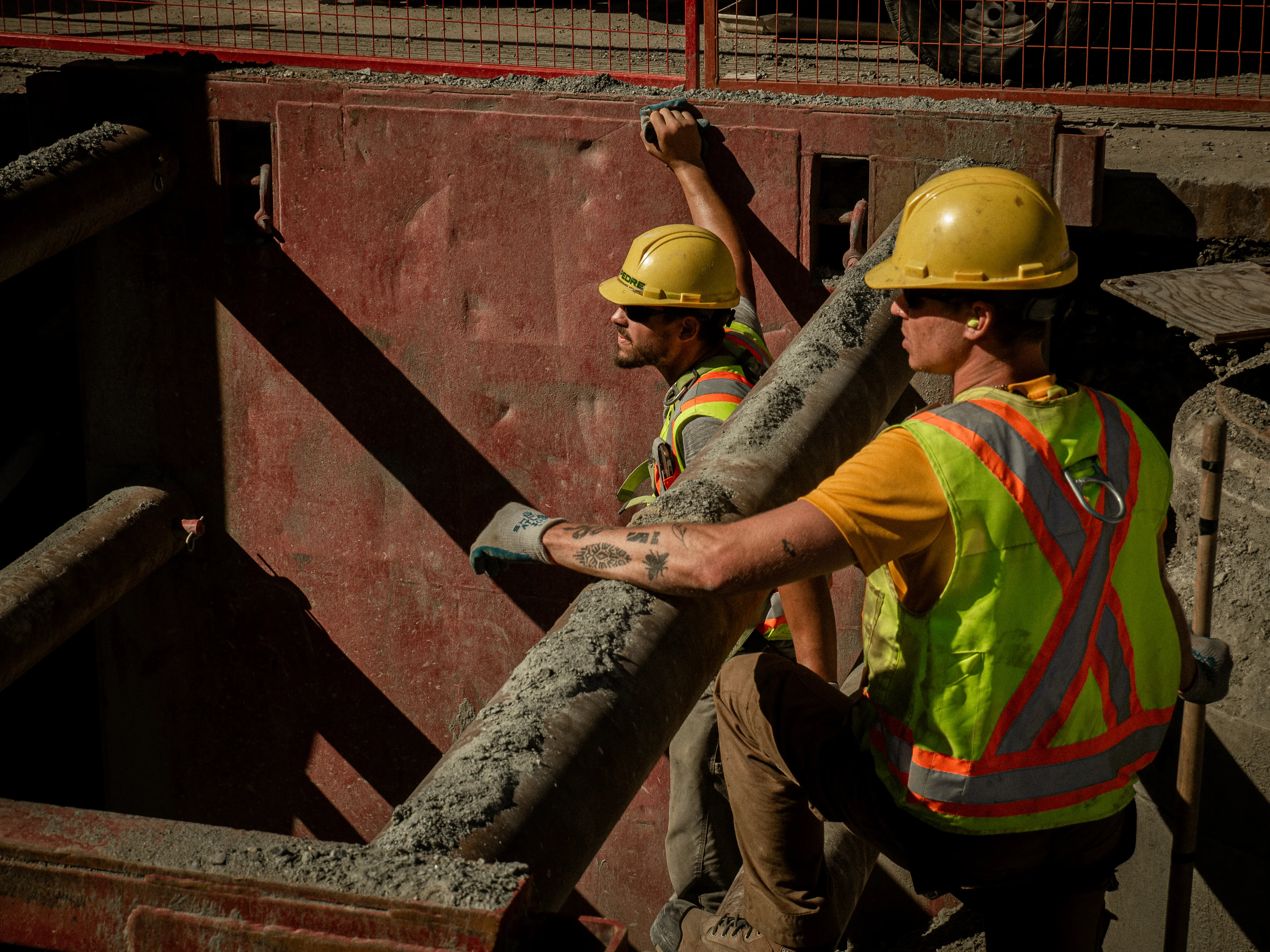 Pedre Contractors crew and equipment on site – photo 47