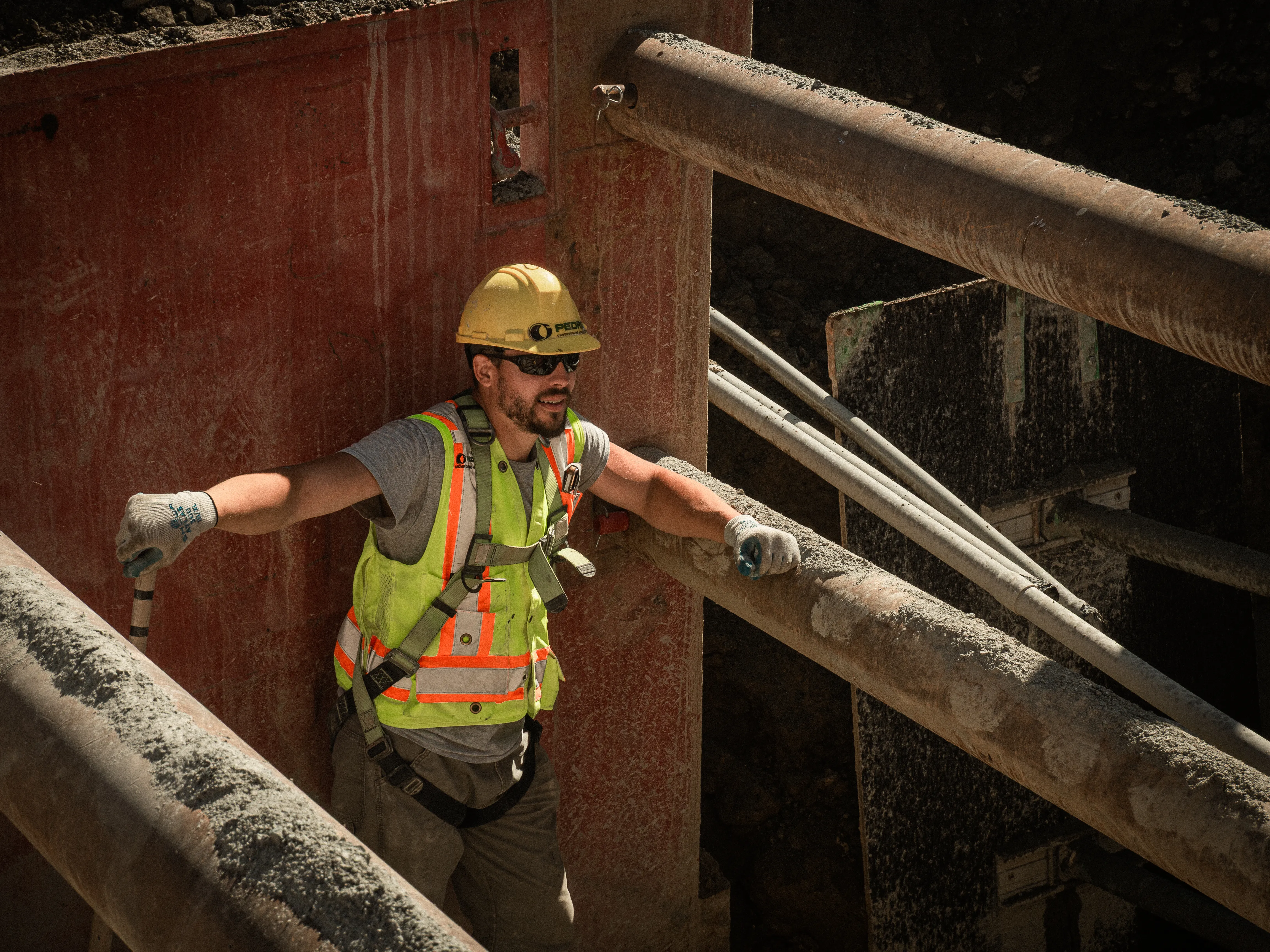 Pedre Contractors crew and equipment on site – photo 42