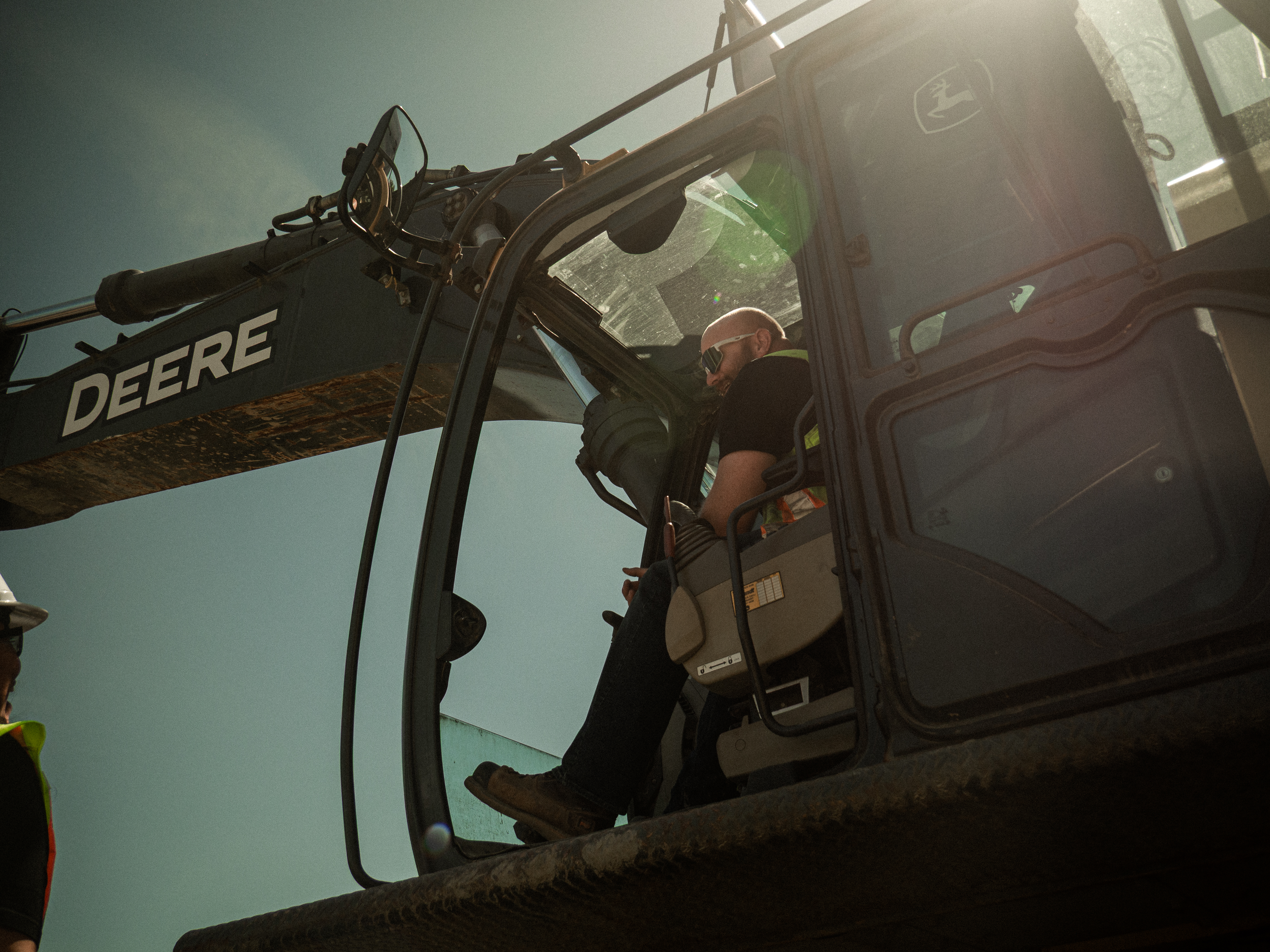 Pedre Contractors crew and equipment on site – photo 29