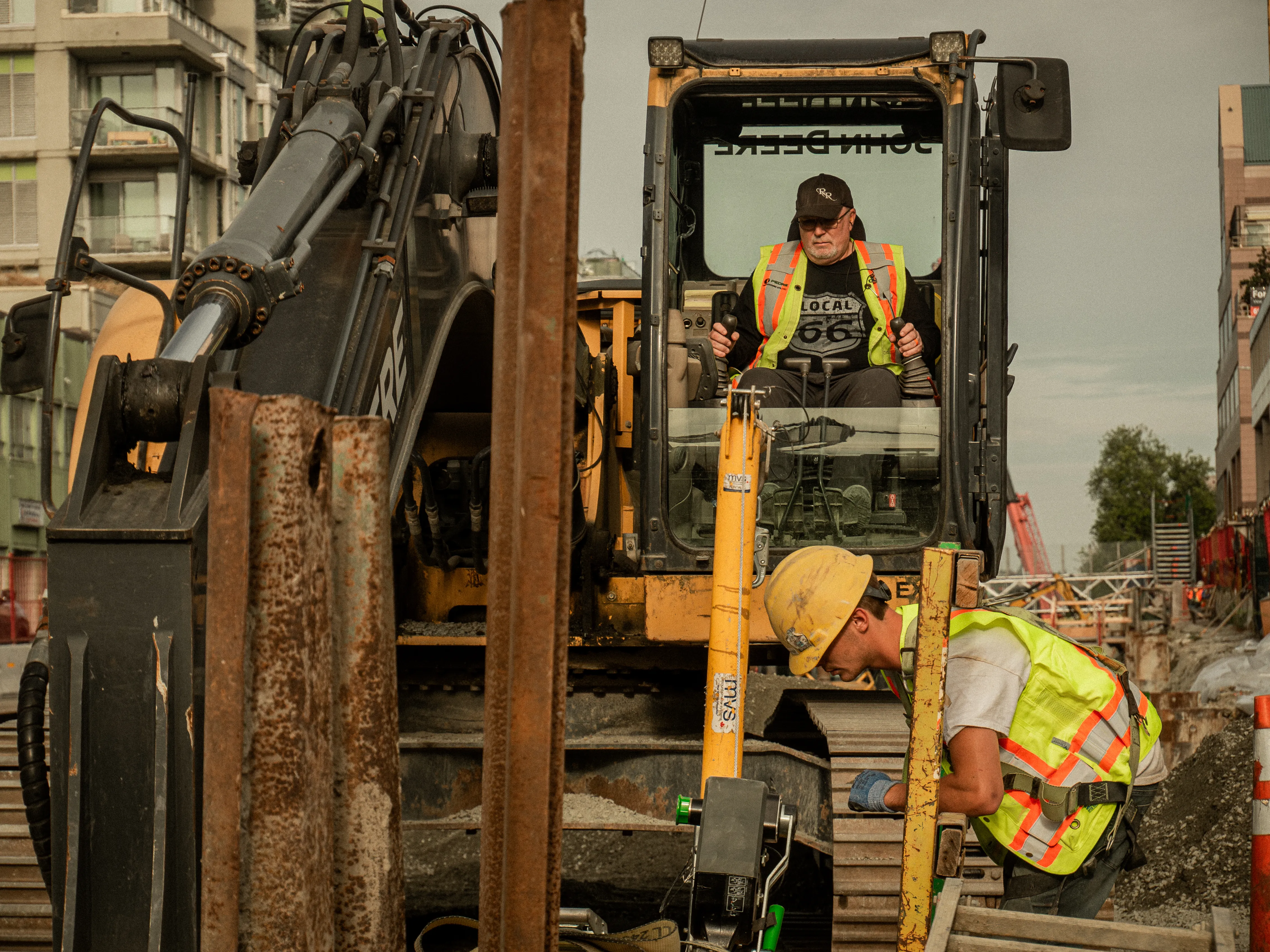 Pedre Contractors crew and equipment on site – photo 31