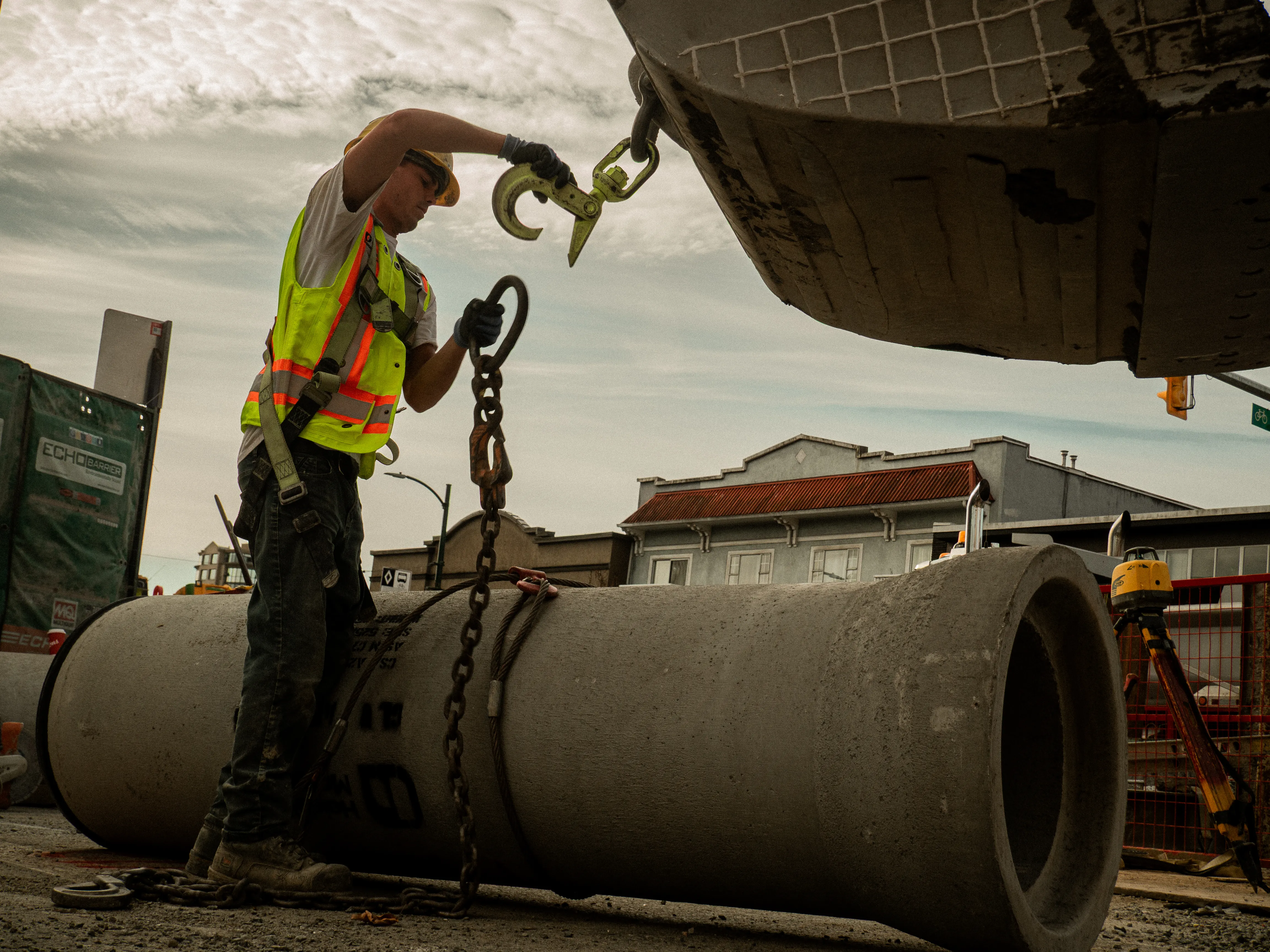 Pedre Contractors crew and equipment on site – photo 25