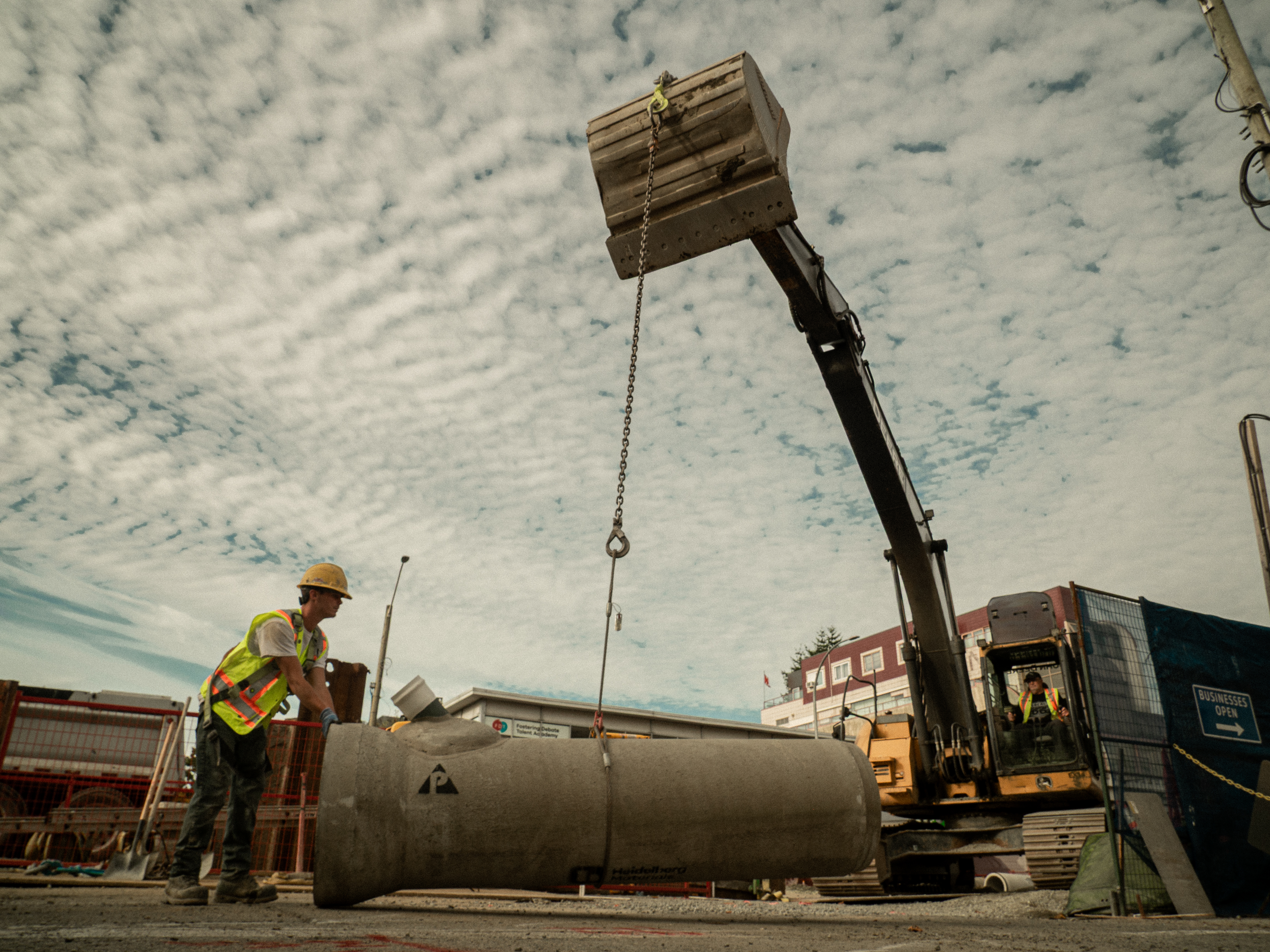 Pedre Contractors crew and equipment on site – photo 17