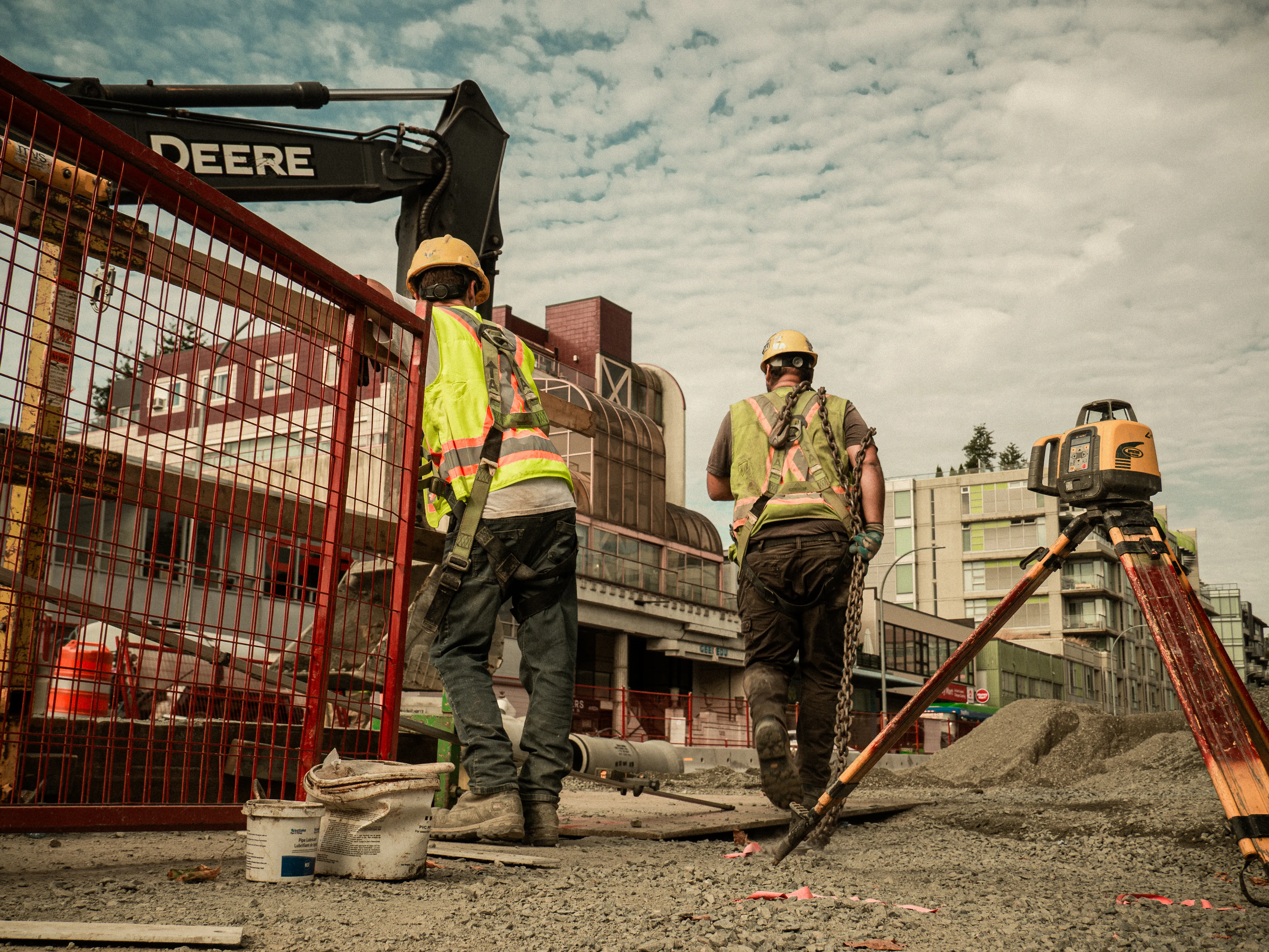 Pedre Contractors crew and equipment on site – photo 14