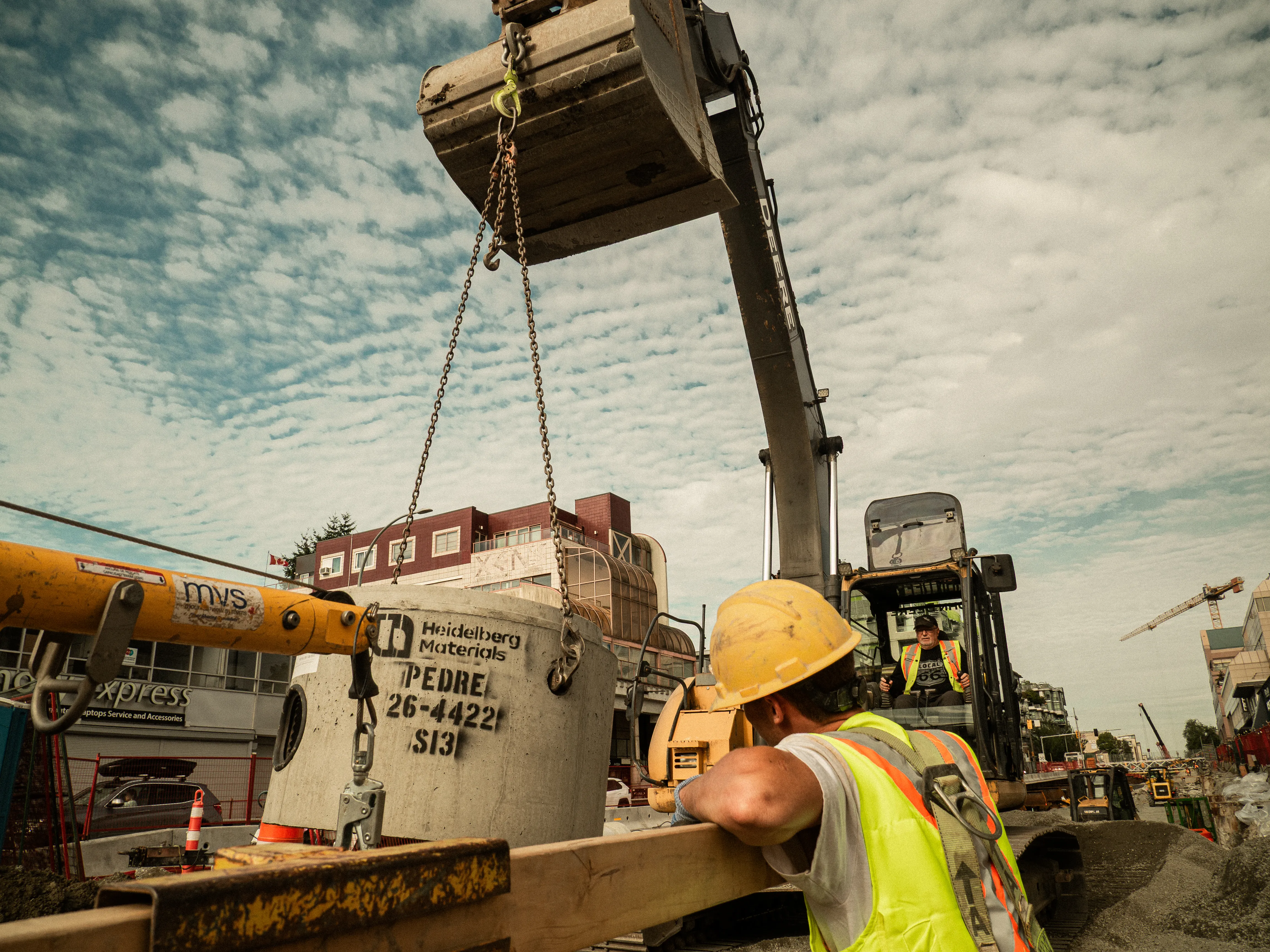 Pedre Contractors crew and equipment on site – photo 4