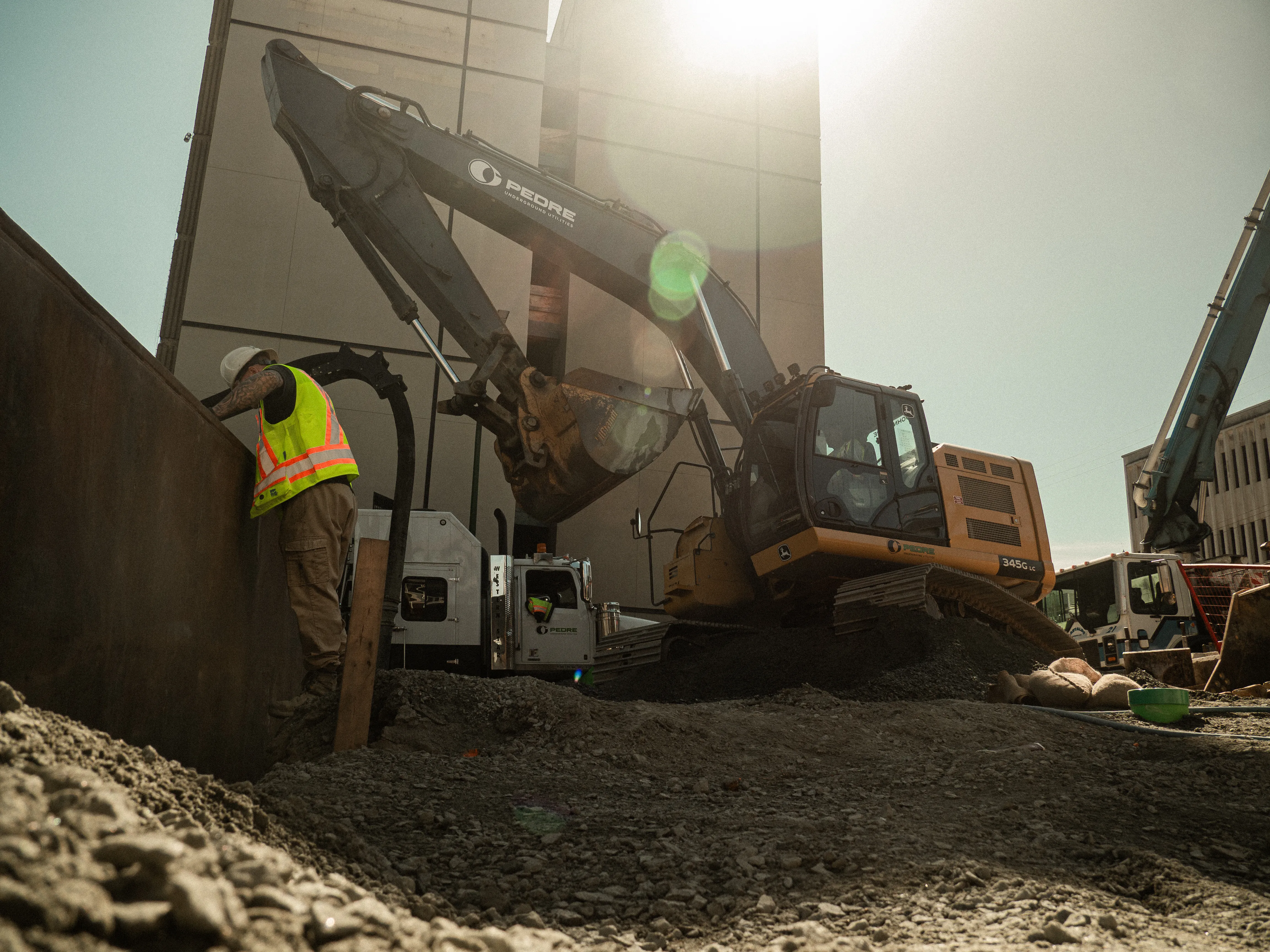 Pedre Contractors crew and equipment on site – photo 2