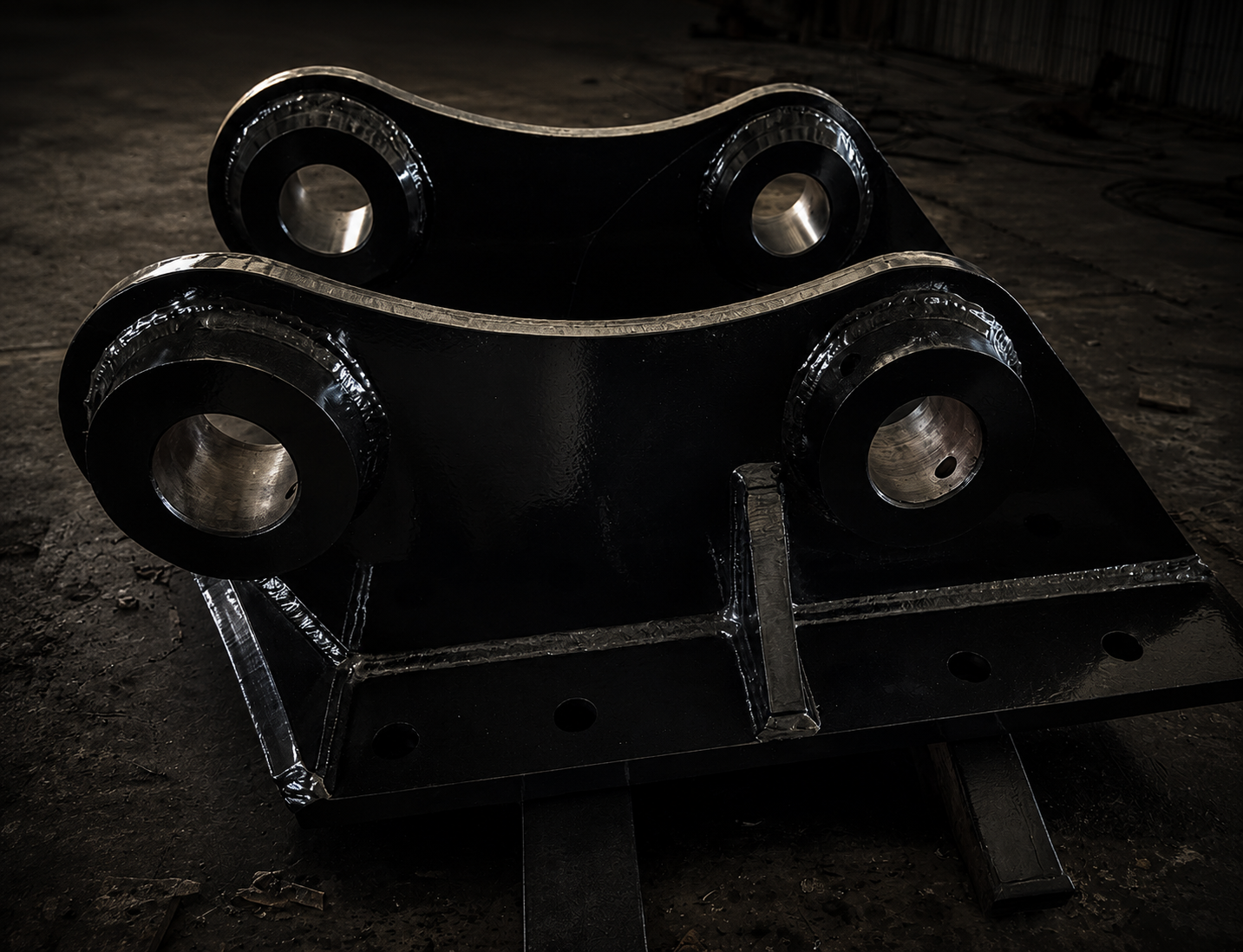 Heavy-duty excavator coupler and mounting attachment