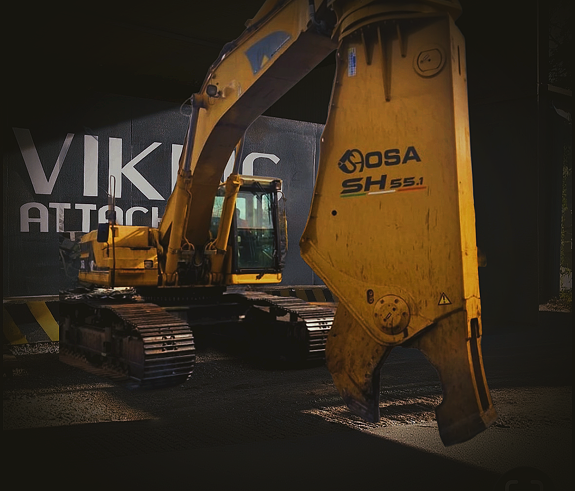 Hydraulic shear attachment supplied by Viking Attachments&trade;