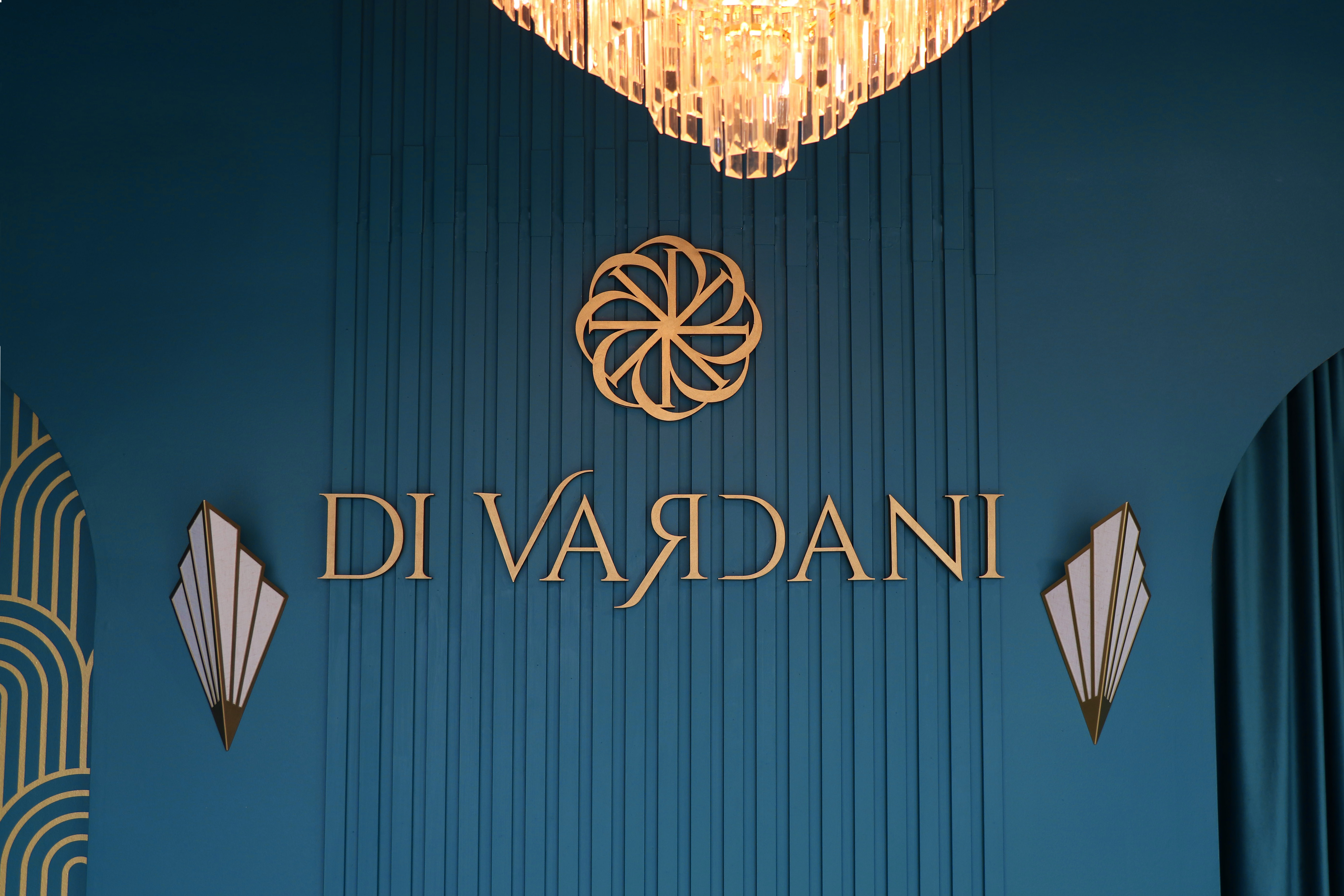 Interior Di Vardani