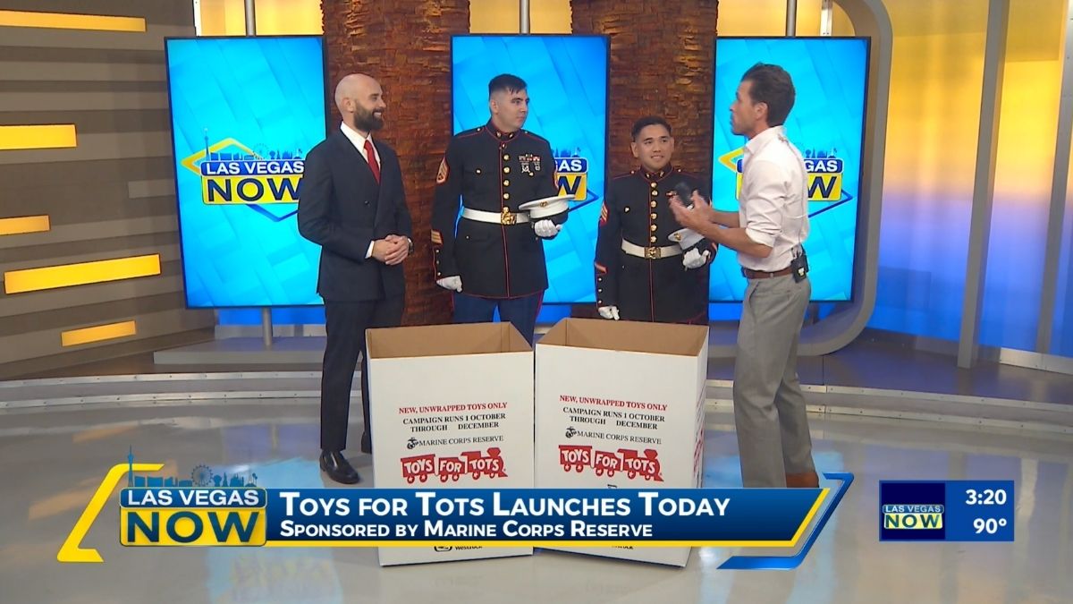 Ryan Alexander Supports Las Vegas Toys for Tots | KLAS 8