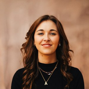 Lucía, agente de Relevo