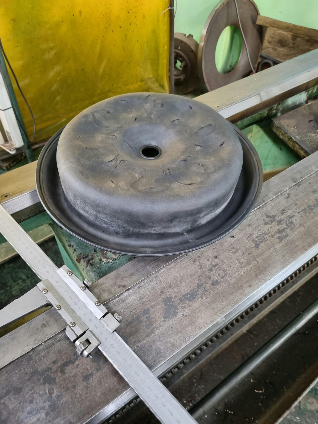 Custom rubber moulding produced at Jedore Engineering (3)