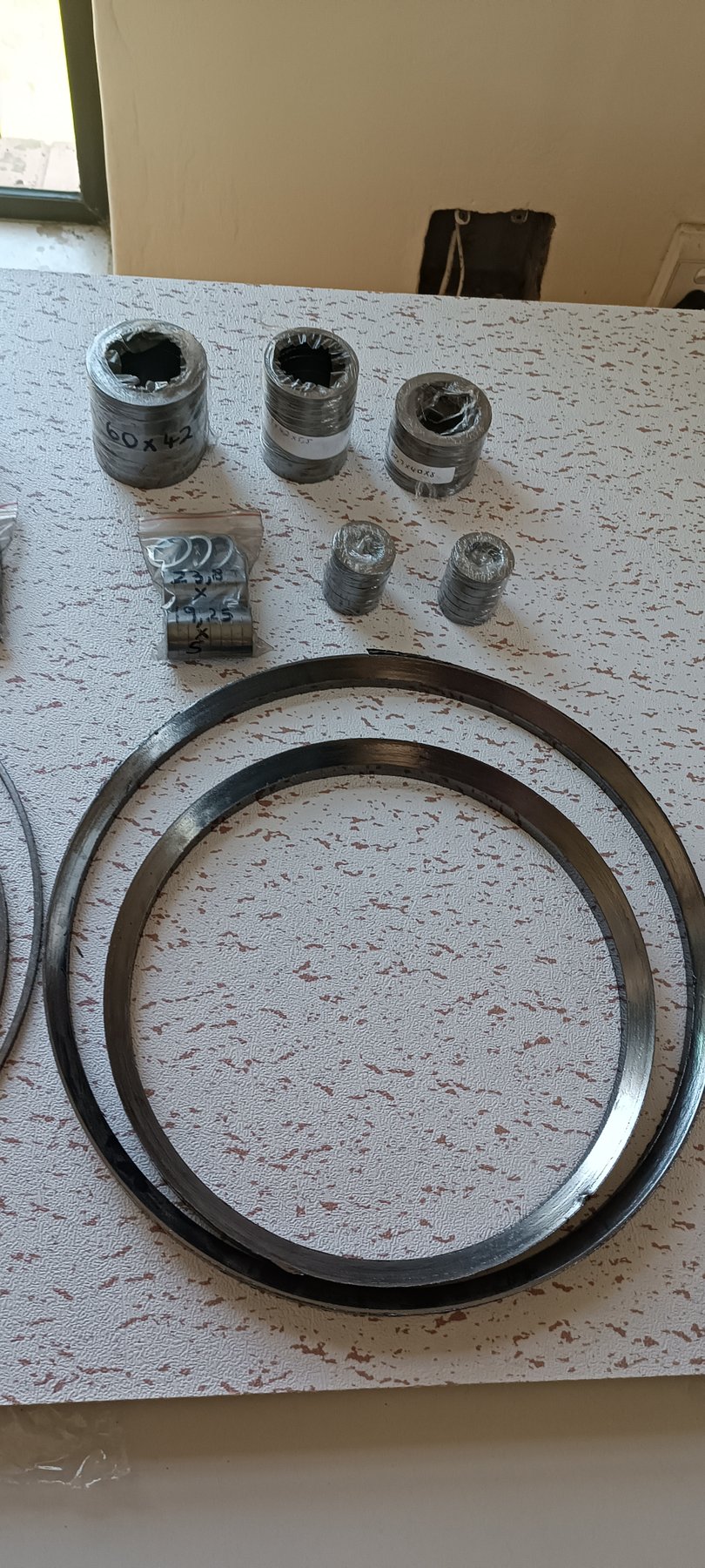 Preformed graphite seals and gland packing at Jedore Engineering (5)