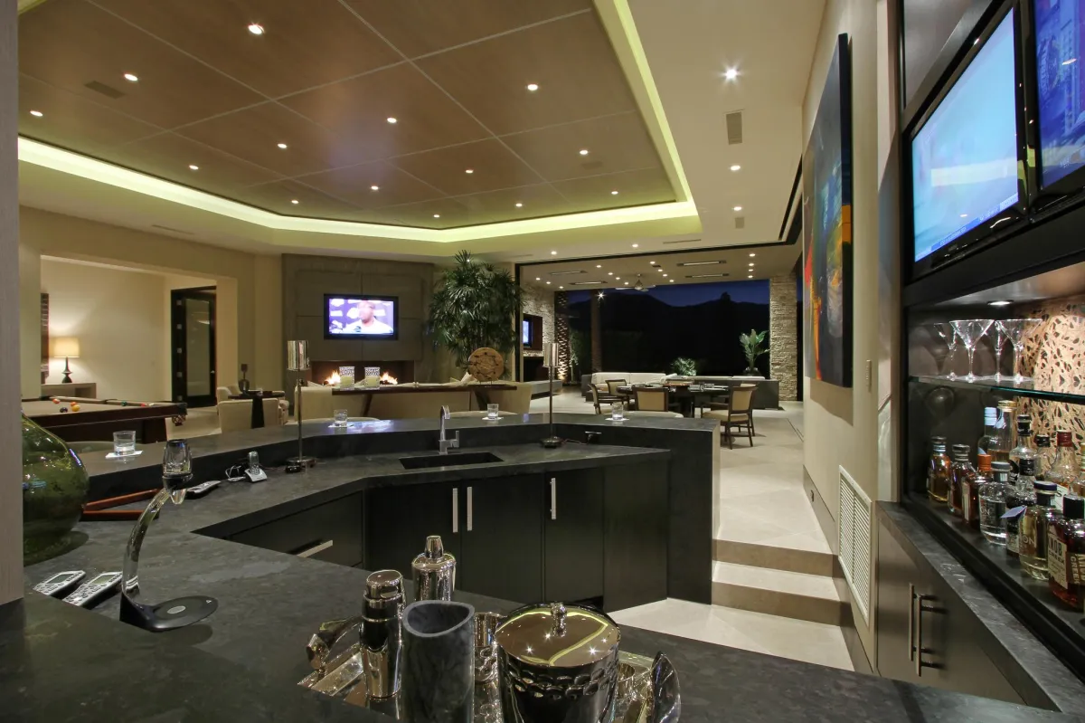 How Smart Lighting Control Transforms Luxury Living