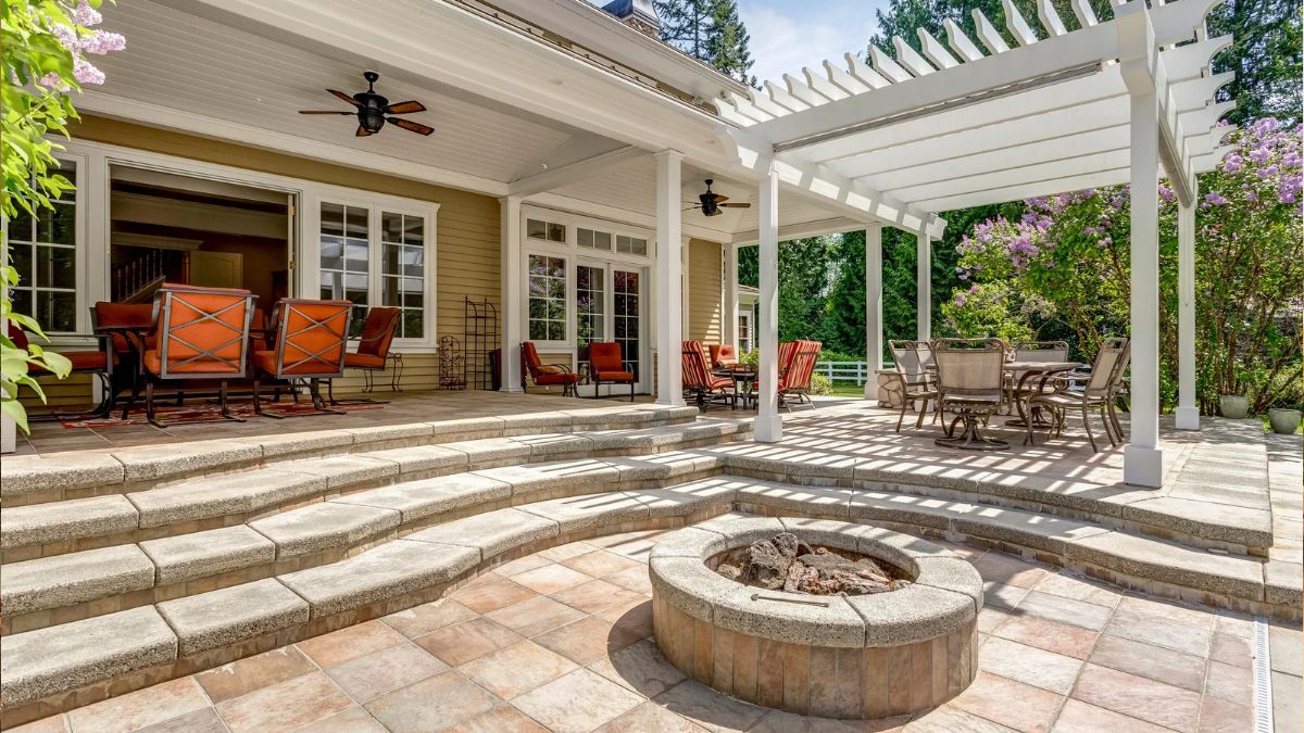 Fall Entertaining in Los Angeles: Creating the Perfect Smart Home Experience