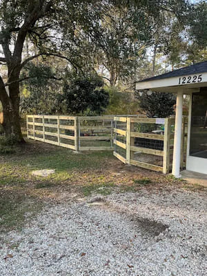 fencing in Ponchatoula