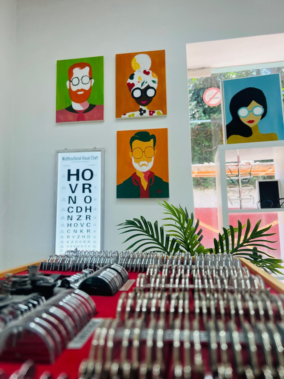 Interior de Doctor Optical