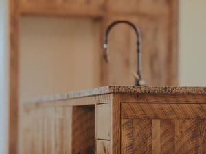 {{ custom_values.service_2 }} in {{custom_values.area_5})