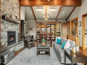 {{ custom_values.service_2 }} in {{custom_values.area_2})