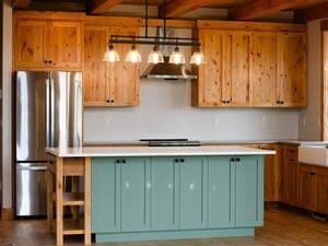 {{ custom_values.service_1 }} in {{custom_values.area_3})