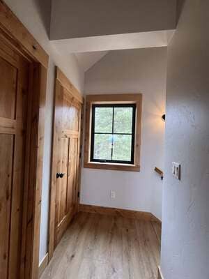 {{ custom_values.service_2 }} in {{custom_values.area_7})