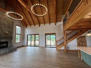 {{ custom_values.service_2 }} in {{custom_values.area_4})